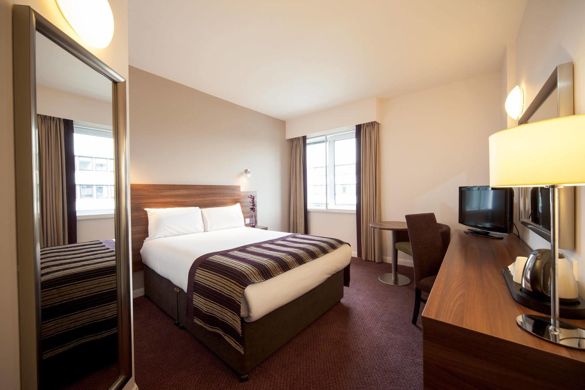 Leonardo Hotel London ครอยดอน ภายนอก รูปภาพ