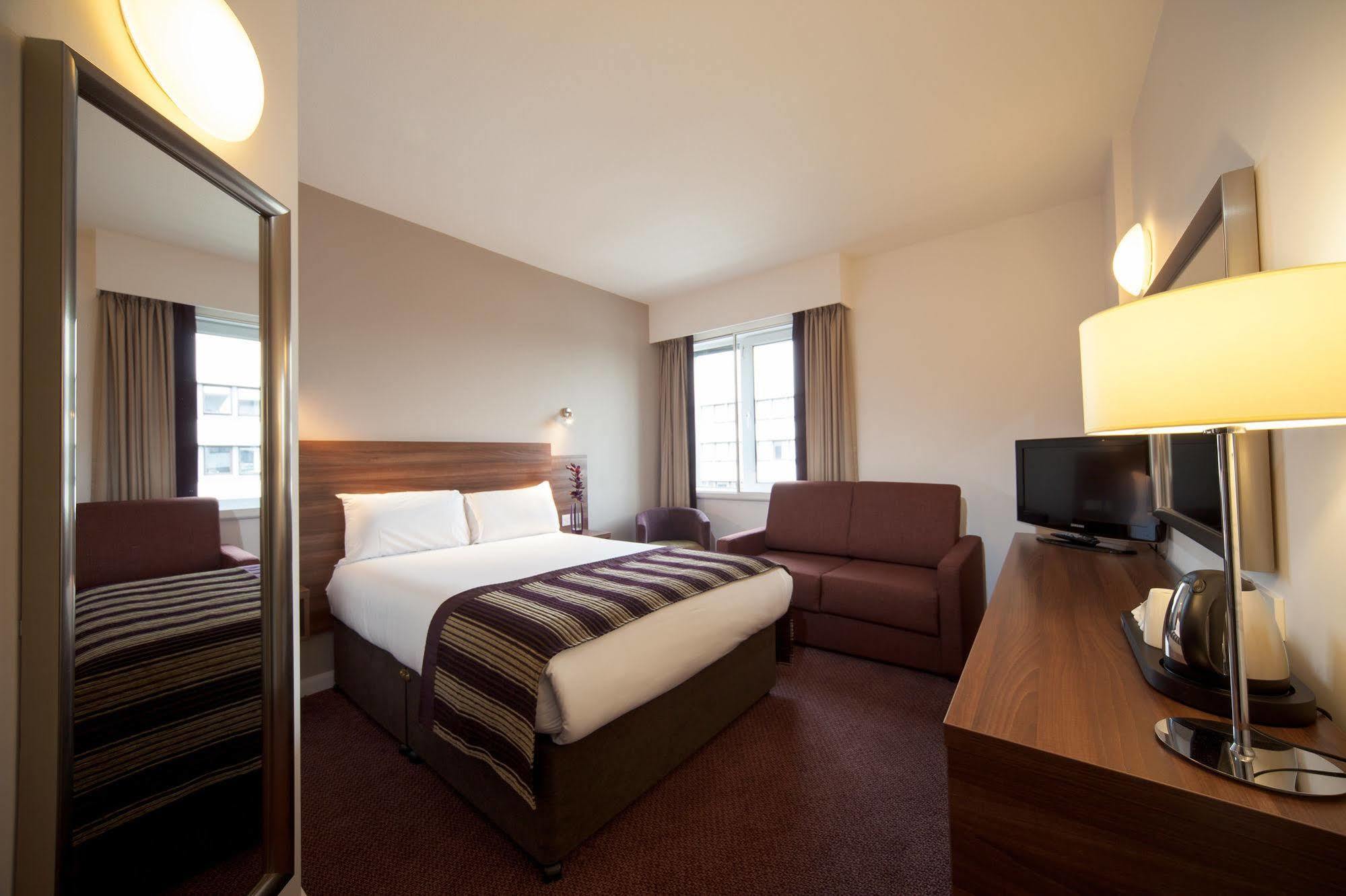 Leonardo Hotel London ครอยดอน ภายนอก รูปภาพ